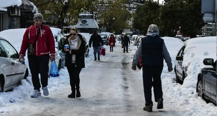 &Kappa;&omicron;&rho;&omega;&nu;&omicron;ϊό&sigmaf;: &Alpha;&kappa;ό&mu;&alpha; 112 &theta;ά&nu;&alpha;&tau;&omicron;&iota; &tau;&omicron; &tau;&epsilon;&lambda;&epsilon;&upsilon;&tau;&alpha;ί&omicron; 24&omega;&rho;&omicron;, 19.712 &tau;&alpha; &nu;έ&alpha; &kappa;&rho;&omicron;ύ&sigma;&mu;&alpha;&tau;&alpha;