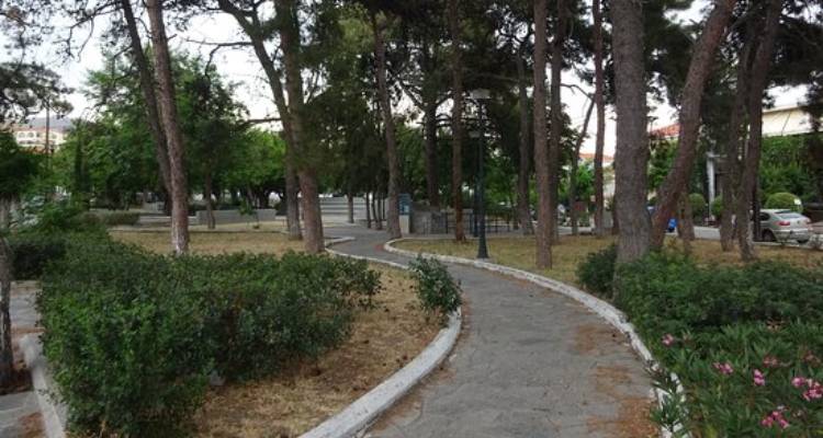 &Mu;ύ&rho;&iota;&nu;&alpha;: &Kappa;&lambda;&epsilon;&iota;&sigma;&tau;ό&sigmaf; &alpha;ύ&rho;&iota;&omicron; &delta;&rho;ό&mu;&omicron;&sigmaf; &tau;&omicron;&upsilon; &Alpha;&nu;&delta;&rho;&omega;&nu;ί&omicron;&upsilon;