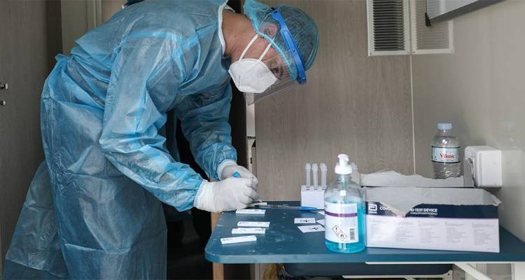 Κορωνοϊός: Στα 1.211 τα νέα κρούσματα | 335 στην Αττική και 275 στη Θεσσαλονίκη