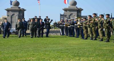 &Kappa;&alpha;&tau;&alpha;&psi;ή&phi;&iota;&sigma;&epsilon; &eta; &laquo;&Alpha;&nu;&tau;&alpha;&rho;&sigma;ί&alpha;&raquo; &tau;&iota;&sigmaf; &epsilon;&kappa;&delta;&eta;&lambda;ώ&sigma;&epsilon;&iota;&sigmaf; &tau;&eta;&sigmaf; &Lambda;ή&mu;&nu;&omicron;&upsilon; &gamma;&iota;&alpha; ANZAC &kappa;&alpha;&iota; &epsilon;&upsilon;&epsilon;&rho;&gamma;έ&tau;&epsilon;&sigmaf; | &Delta;&epsilon;ί&tau;&epsilon; &tau;&eta;&nu; &alpha;&iota;&tau;&iota;&omicron;&lambda;&omicron;&gamma;ί&alpha;