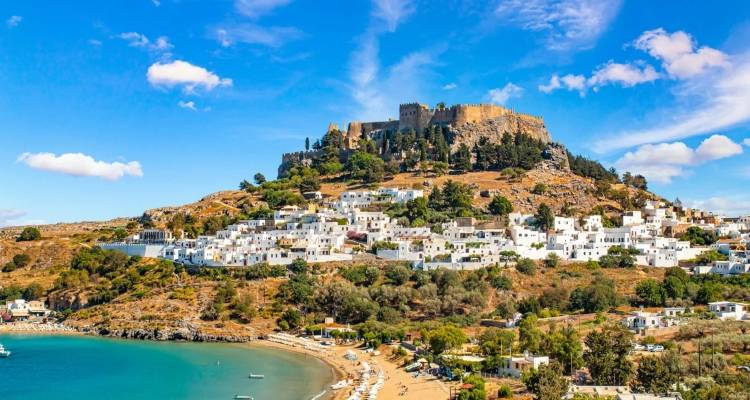 &Nu;έ&omicron; &kappa;ύ&kappa;&lambda;&omega;&mu;&alpha; &sigma;&tau;&eta; &Rho;ό&delta;&omicron;: Έ&beta;&gamma;&alpha;&zeta;&alpha;&nu; &pi;&lambda;&alpha;&sigma;&tau;ά &pi;&tau;&upsilon;&chi;ί&alpha; &gamma;&iota;&alpha; 1.200 &epsilon;&upsilon;&rho;ώ -&laquo;&Theta;&alpha; &sigma;&omicron;&upsilon; &delta;ώ&sigma;&omicron;&upsilon;&nu; &tau;&alpha; &theta;έ&mu;&alpha;&tau;&alpha; &mu;&epsilon; &tau;&iota;&sigmaf; &alpha;&pi;&alpha;&nu;&tau;ή&sigma;&epsilon;&iota;&sigmaf;&raquo;