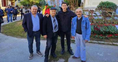 &Sigma;&tau;&iota;&sigmaf; &epsilon;&kappa;&delta;&eta;&lambda;ώ&sigma;&epsilon;&iota;&sigmaf; &tau;&iota;&mu;ή&sigmaf; &gamma;&iota;&alpha; &tau;&omicron; &Pi;&omicron;&lambda;&upsilon;&tau;&epsilon;&chi;&nu;&epsilon;ί&omicron; &omicron; &Beta;&omicron;&upsilon;&lambda;&epsilon;&upsilon;&tau;ή&sigmaf; &Nu;. &Lambda;έ&sigma;&beta;&omicron;&upsilon; &Pi;. &Pi;&alpha;&rho;&alpha;&sigma;&kappa;&epsilon;&upsilon;&alpha;ΐ&delta;&eta;&sigmaf;