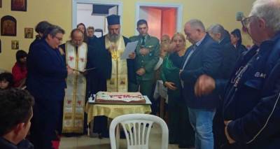 &Tau;&sigma;&iota;&mu;ά&nu;&delta;&rho;&iota;&alpha;: &Mu;&epsilon; &lambda;&alpha;&mu;&pi;&rho;ό&tau;&eta;&tau;&alpha; &kappa;&alpha;&iota; &pi;&lambda;ή&theta;&omicron;&sigmaf; &kappa;ό&sigma;&mu;&omicron;&upsilon; &eta; &kappa;&omicron;&pi;ή &tau;&eta;&sigmaf; &beta;&alpha;&sigma;&iota;&lambda;ό&pi;&iota;&tau;&alpha;&sigmaf; &sigma;&tau;&eta;&nu; &kappa;&omicron;&iota;&nu;ό&tau;&eta;&tau;&alpha;