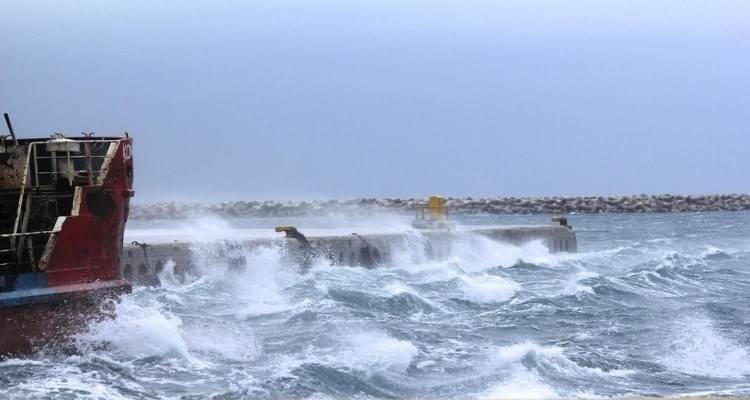 &Sigma;&tau;&eta;&nu; &laquo;&kappa;&alpha;&tau;ά&psi;&upsilon;&xi;&eta;&raquo; &kappa;&alpha;&iota; &pi;ά&lambda;&iota; &eta; &Lambda;ή&mu;&nu;&omicron;&sigmaf;