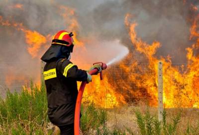 Συντονισμός των φορέων από την Περιφέρεια εξαιτίας του αυξημένου κινδύνου για εκδήλωση πυρκαγιάς τις επόμενες μέρες