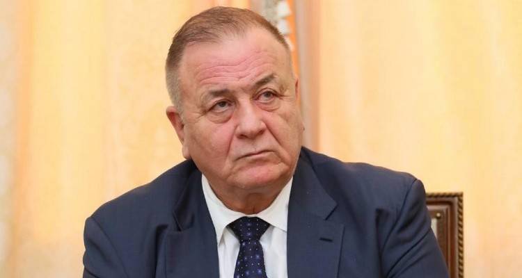 &Pi;. &Mu;&pi;&omicron;ύ&mu;&pi;&omicron;&upsilon;&rho;&alpha;&sigmaf; : &laquo;&Kappa;&alpha;&kappa;ό&gamma;&omicron;&upsilon;&sigma;&tau;&omicron; &sigma;ό&omicron;&upsilon; &tau;&omega;&nu; &delta;&iota;&alpha;&iota;&tau;&eta;&tau;ώ&nu; &sigma;&tau;&eta; &Lambda;ή&mu;&nu;&omicron;&raquo;