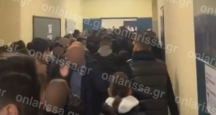 &Lambda;ά&rho;&iota;&sigma;&alpha;: &Chi;&tau;ύ&pi;&eta;&sigma;&alpha;&nu; &sigma;&upsilon;&mu;&mu;&alpha;&theta;&eta;&tau;ή &tau;&omicron;&upsilon;&sigmaf; &mu;&epsilon;&tau;ά &alpha;&pi;ό &phi;ή&mu;&epsilon;&sigmaf; &gamma;&iota;&alpha; &pi;&alpha;&rho;&epsilon;&nu;ό&chi;&lambda;&eta;&sigma;&eta; [&epsilon;&iota;&kappa;ό&nu;&epsilon;&sigmaf;-&beta;ί&nu;&tau;&epsilon;&omicron;]