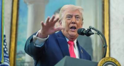 &Alpha;&nu;&alpha;&tau;&alpha;&rho;&alpha;&chi;ή &mu;&epsilon;&tau;ά &tau;&iota;&sigmaf; &alpha;&pi;&epsilon;&iota;&lambda;έ&sigmaf; &Tau;&rho;&alpha;&mu;&pi; &laquo;έ&nu;&alpha;&sigmaf; &pi;&omicron;&lambda;&iota;&tau;&iota;&sigma;&mu;ό&sigmaf; &theta;&alpha; &alpha;&phi;&alpha;&nu;&iota;&sigma;&tau;&epsilon;ί &alpha;&pi;ό&psi;&epsilon;&raquo;: &Kappa;&alpha;&lambda;&pi;ά&zeta;&epsilon;&iota; &tau;&omicron; &pi;&epsilon;&tau;&rho;έ&lambda;&alpha;&iota;&omicron;, &pi;έ&phi;&tau;&omicron;&upsilon;&nu; &omicron;&iota; &alpha;&gamma;&omicron;&rho;έ&sigmaf;