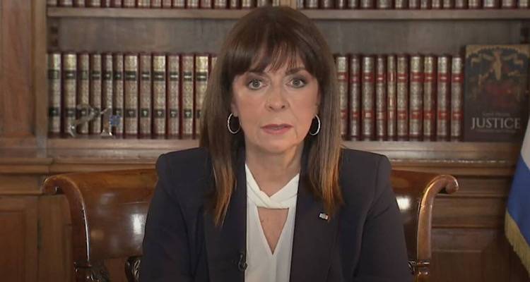 &Sigma;&tau;&eta; &Lambda;ή&mu;&nu;&omicron; &eta; &Pi;&rho;ό&epsilon;&delta;&rho;&omicron;&sigmaf; &tau;&eta;&sigmaf; &Delta;&eta;&mu;&omicron;&kappa;&rho;&alpha;&tau;ί&alpha;&sigmaf; &tau;&alpha; &Theta;&epsilon;&omicron;&phi;ά&nu;&epsilon;&iota;&alpha; | &Tau;&omicron; &pi;&rho;ό&gamma;&rho;&alpha;&mu;&mu;&alpha; &tau;&eta;&sigmaf; &epsilon;&pi;ί&sigma;&kappa;&epsilon;&psi;&eta;&sigmaf;