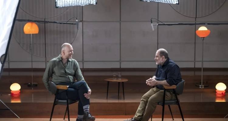 «Η δική μας μεταπολίτευση»: Ξεκινάει η σειρά ντοκιμαντέρ του Στάθη Καλύβα και του Παναγή Παναγιωτόπουλου