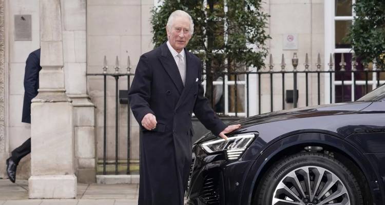 Σοκ στη Βρετανία: Ο βασιλιάς Κάρολος διαγνώστηκε με καρκίνο