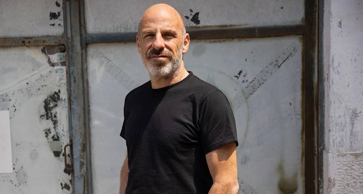 Στέφανος Ξενάκης: «Βγάλτε τα Social Media από το κινητό σας τηλέφωνο»