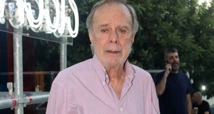 &Pi;έ&theta;&alpha;&nu;&epsilon; &omicron; &sigma;&pi;&omicron;&upsilon;&delta;&alpha;ί&omicron;&sigmaf; &eta;&theta;&omicron;&pi;&omicron;&iota;ό&sigmaf; &Chi;&rho;ή&sigma;&tau;&omicron;&sigmaf; &Pi;&omicron;&lambda;ί&tau;&eta;&sigmaf;