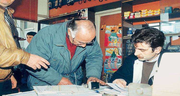 &Alpha;&pi;ό &laquo;&kappa;ό&sigma;&kappa;&iota;&nu;&omicron;&raquo; &tau;&alpha; &kappa;&alpha;&tau;&alpha;&sigma;&tau;ή&mu;&alpha;&tau;&alpha; &sigma;&tau;&alpha; &chi;&omega;&rho;&iota;ά &tau;&eta;&sigmaf;  &Lambda;ή&mu;&nu;&omicron;&upsilon; | &Mu;&epsilon; &sigma;&upsilon;&nu;&omicron;&delta;&epsilon;ί&alpha; &alpha;&sigma;&tau;&upsilon;&nu;&omicron;&mu;&iota;&kappa;&omicron;ύ &omicron;&iota; &epsilon;&lambda;&epsilon;&gamma;&kappa;&tau;έ&sigmaf;