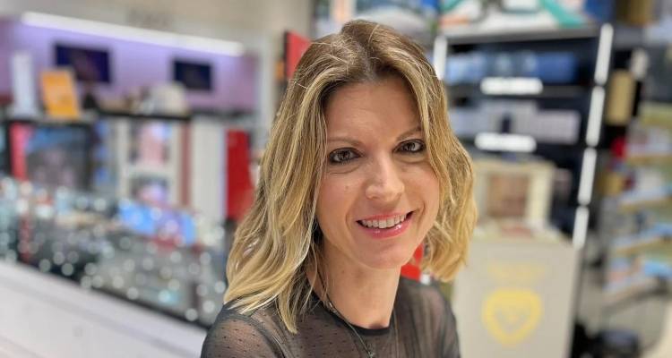 Αυτή είναι η παιδίατρος που έσωσε τον τουρίστα στο αεροδρόμιο Ρόδου -«Οι κόρες μου είπαν πως μια γυναίκα ζητάει βοήθεια»