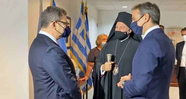 Συνάντηση Μητσοτάκη - Ελπιδοφόρου: «Δεν υπάρχει πια θέμα«, λέει κυβερνητική πηγή