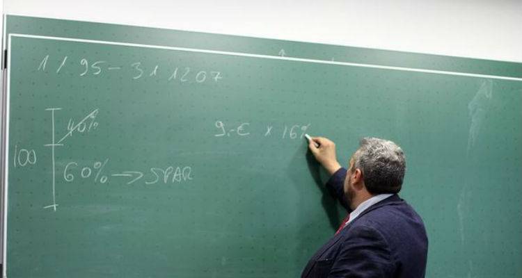 &Epsilon;&Lambda;&Mu;&Epsilon; &Lambda;ή&mu;&nu;&omicron;&upsilon; &kappa;&alpha;&iota; &Alpha;&gamma;. &Epsilon;&upsilon;&sigma;&tau;&rho;&alpha;&tau;ί&omicron;&upsilon;: &Omicron;&Chi;&Iota; &sigma;&tau;&eta;&nu; &alpha;&xi;&iota;&omicron;&lambda;ό&gamma;&eta;&sigma;&eta; &kappa;&alpha;&iota; &sigma;&tau;&eta;&nu; &alpha;&nu;&alpha;&delta;&iota;&omicron;&rho;&gamma;ά&nu;&omega;&sigma;&eta; &delta;&omicron;&mu;ώ&nu;