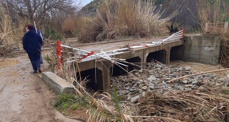 &Eta; &Lambda;&Alpha;.&Sigma;&Upsilon; &Lambda;ή&mu;&nu;&omicron;&upsilon; &gamma;&iota;&alpha; &tau;&iota;&sigmaf; &kappa;&alpha;&tau;&alpha;&sigma;&tau;&rho;&omicron;&phi;έ&sigmaf; &alpha;&pi;ό &tau;&eta;&nu; &kappa;&alpha;&kappa;&omicron;&kappa;&alpha;&iota;&rho;ί&alpha; &sigma;&tau;&eta; &Lambda;ή&mu;&nu;&omicron;