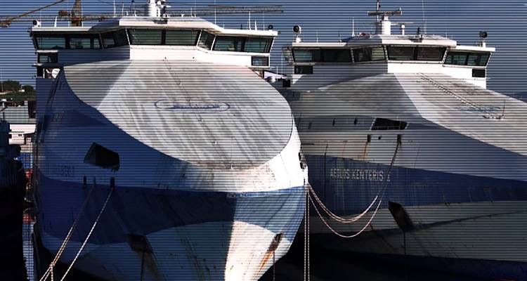 Aeolos Kenteris: &Sigma;&tau;&alpha; &Alpha;&mu;&pi;&epsilon;&lambda;ά&kappa;&iota;&alpha; &Sigma;&alpha;&lambda;&alpha;&mu;ί&nu;&alpha;&sigmaf; &tau;&alpha; ά&lambda;&lambda;&omicron;&tau;&epsilon; &sigma;ύ&mu;&beta;&omicron;&lambda;&alpha; &tau;&eta;&sigmaf; &epsilon;&lambda;&lambda;&eta;&nu;&iota;&kappa;ή&sigmaf; &alpha;&kappa;&tau;&omicron;&pi;&lambda;&omicron;ΐ&alpha;&sigmaf;