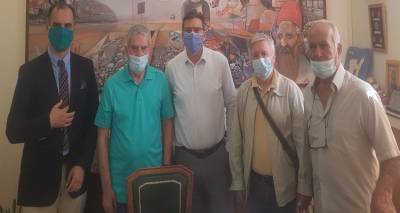 &Sigma;&tau;&omicron; &Delta;ή&mu;&alpha;&rho;&chi;&omicron; &Lambda;ή&mu;&nu;&omicron;&upsilon; &mu;έ&lambda;&eta; &tau;&omicron;&upsilon; &sigma;&upsilon;&lambda;&lambda;ό&gamma;&omicron;&upsilon; &laquo;&omicron; &Kappa;&alpha;&lambda;ό&sigmaf; &Sigma;&alpha;&mu;&alpha;&rho;&epsilon;ί&tau;&eta;&sigmaf;&raquo;