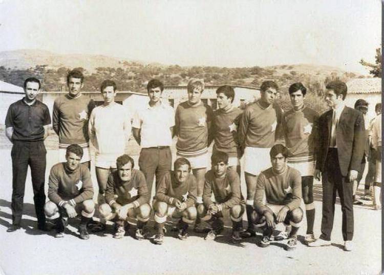 &Alpha;&nu;&tau;ί&omicron;  &Mu;ί&mu;&eta;... &omicron; &Alpha;&gamma;ώ&nu;&alpha;&sigmaf; &tau;&epsilon;&lambda;&epsilon;ί&omega;&sigma;&epsilon;...