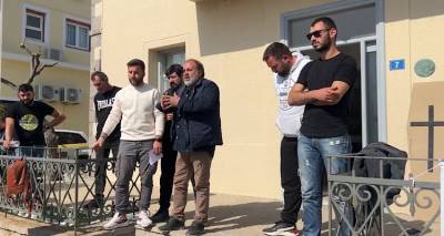 &Gamma;&iota;&alpha; &laquo;&alpha;&pi;&alpha;&rho;ά&delta;&epsilon;&kappa;&tau;&eta; &sigma;&upsilon;&mu;&pi;&epsilon;&rho;&iota;&phi;&omicron;&rho;ά&raquo; &kappa;&alpha;&tau;&eta;&gamma;&omicron;&rho;&epsilon;ί &tau;&omicron;&nu; &Upsilon;&phi;&upsilon;&pi;&omicron;&upsilon;&rho;&gamma;ό &Alpha;&gamma;&rho;&omicron;&tau;&iota;&kappa;ή&sigmaf; &Alpha;&nu;ά&pi;&tau;&upsilon;&xi;&eta;&sigmaf; &kappa;. &Sigma;&tau;&alpha;&mu;&epsilon;&nu;ί&tau;&eta; &eta; &Sigma;&upsilon;&nu;&tau;&omicron;&nu;&iota;&sigma;&tau;&iota;&kappa;ή &Epsilon;&pi;&iota;&tau;&rho;&omicron;&pi;ή &tau;&omega;&nu; &alpha;&gamma;&rho;&omicron;&tau;ώ&nu;.