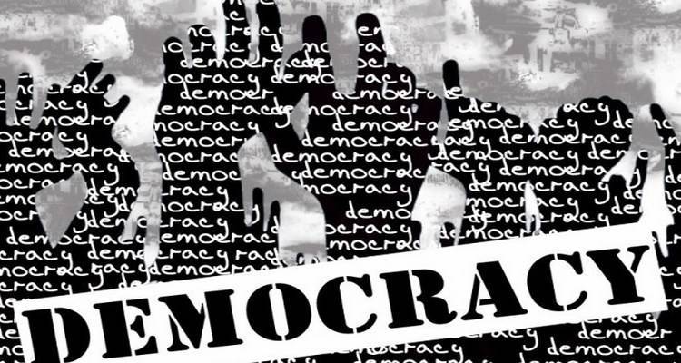 &Pi;ό&sigma;&eta; &Delta;&eta;&mu;&omicron;&kappa;&rho;&alpha;&tau;ί&alpha; &alpha;&nu;&tau;έ&chi;&omicron;&upsilon;&mu;&epsilon;;