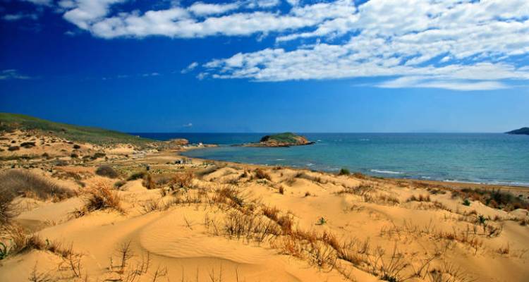 &Tau;&omicron; &alpha;&pi;ό&kappa;&omicron;&sigma;&mu;&omicron; &kappa;&alpha;&iota; &epsilon;&nu;&tau;&upsilon;&pi;&omega;&sigma;&iota;&alpha;&kappa;ό &tau;&omicron;&pi;ί&omicron; &sigma;&tau;&eta; &Lambda;ή&mu;&nu;&omicron; (photos)