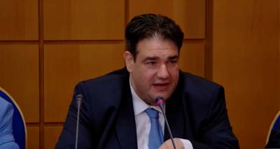 Ά&mu;&iota;&sigma;&theta;&omicron;&iota; &alpha;&nu;&tau;&iota;&delta;ή&mu;&alpha;&rho;&chi;&omicron;&iota;: Έ&rho;&chi;&epsilon;&tau;&alpha;&iota; &nu;&omicron;&mu;&omicron;&theta;&epsilon;&tau;&iota;&kappa;ή &pi;&alpha;&rho;έ&mu;&beta;&alpha;&sigma;&eta; &gamma;&iota;&alpha; &tau;&omicron;&upsilon;&sigmaf; &delta;&eta;&mu;ό&sigma;&iota;&omicron;&upsilon;&sigmaf; &upsilon;&pi;&alpha;&lambda;&lambda;ή&lambda;&omicron;&upsilon;&sigmaf; | &Alpha;&nu;&alpha;&delta;&rho;&omicron;&mu;&iota;&kappa;ή &lambda;ύ&sigma;&eta; &sigma;&tau;&omicron; &alpha;&delta;&iota;έ&xi;&omicron;&delta;&omicron;