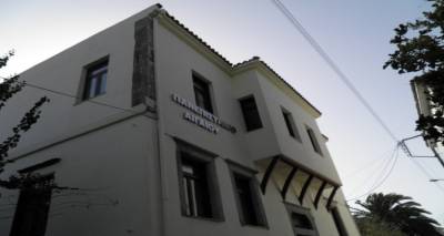&Pi;&alpha;&nu;&epsilon;&pi;&iota;&sigma;&tau;&eta;&mu;&iota;&alpha;&kappa;ή &Sigma;&chi;&omicron;&lambda;ή &Lambda;ή&mu;&nu;&omicron;&upsilon;: &Delta;&upsilon;&omicron; &upsilon;&pi;&omicron;&tau;&rho;&omicron;&phi;ί&epsilon;&sigmaf; &gamma;&iota;&alpha; &epsilon;&kappa;&pi;ό&nu;&eta;&sigma;&eta; &delta;&iota;&delta;&alpha;&kappa;&tau;&omicron;&rho;&iota;&kappa;&omicron;ύ