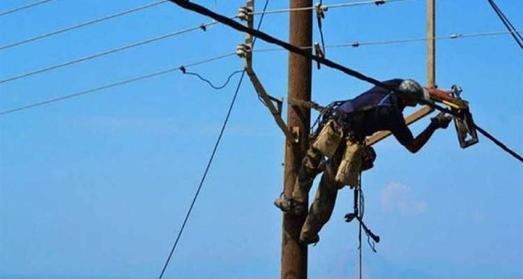 &Delta;&iota;&alpha;&kappa;&omicron;&pi;ή &rho;&epsilon;ύ&mu;&alpha;&tau;&omicron;&sigmaf; &tau;&eta;&nu; &Pi;έ&mu;&pi;&tau;&eta; &sigma;&tau;&omicron; &delta;&rho;ό&mu;&omicron; &pi;&rho;&omicron;&sigmaf; &Alpha;&upsilon;&lambda;ώ&nu;&alpha; &kappa;&alpha;&iota; &Theta;έ&rho;&mu;&alpha;