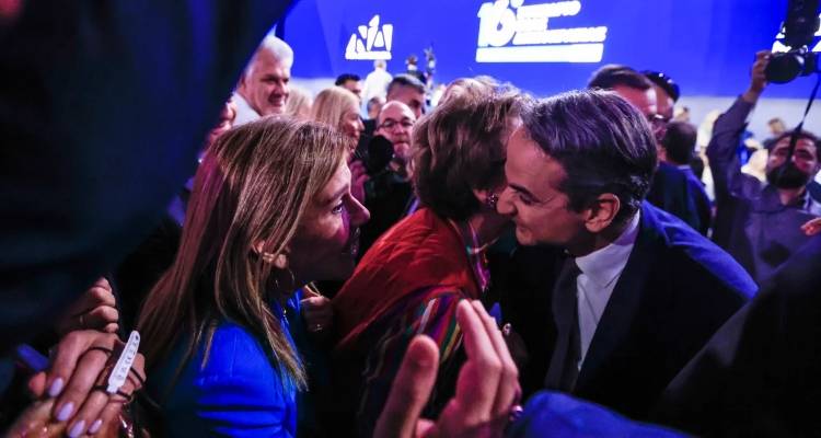 &Tau;&alpha; &epsilon;&pi;ό&mu;&epsilon;&nu;&alpha; &beta;ή&mu;&alpha;&tau;&alpha; &mu;&epsilon;&tau;ά &tau;&omicron; &Sigma;&upsilon;&nu;έ&delta;&rho;&iota;&omicron; &tau;&eta;&sigmaf; &Nu;&Delta; -&Tau;&alpha; &delta;&iota;&lambda;ή&mu;&mu;&alpha;&tau;&alpha; &gamma;&iota;&alpha; &sigma;&tau;&alpha;&theta;&epsilon;&rho;ό&tau;&eta;&tau;&alpha; &kappa;&alpha;&iota; &tau;&omicron; &laquo;ά&nu;&omicron;&iota;&gamma;&mu;&alpha;&raquo; &sigma;&tau;&omicron;&nu; &mu;&epsilon;&sigma;&alpha;ί&omicron; &chi;ώ&rho;&omicron;