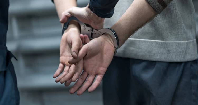 &Eta; &alpha;&pi;ί&sigma;&tau;&epsilon;&upsilon;&tau;&eta; &delta;&rho;ά&sigma;&eta; &tau;&eta;&sigmaf; &sigma;&pi;&epsilon;ί&rho;&alpha;&sigmaf; &pi;&omicron;&upsilon; &pi;&alpha;&rho;ί&sigma;&tau;&alpha;&nu;&epsilon; &tau;&omicron;&upsilon;&sigmaf; &epsilon;&nu;&omicron;&iota;&kappa;&iota;&alpha;&sigma;&tau;έ&sigmaf; &kappa;&alpha;&iota; έ&kappa;&lambda;&epsilon;&beta;&epsilon; &iota;&delta;&iota;&omicron;&kappa;&tau;ή&tau;&epsilon;&sigmaf; &sigma;&pi;&iota;&tau;&iota;ώ&nu; | Ό&lambda;&eta; &eta; &delta;&iota;&kappa;&omicron;&gamma;&rho;&alpha;&phi;ί&alpha;