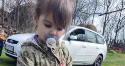 Σερβία: Νεκρό εντοπίστηκε το 2χρονο κοριτσάκι που αγνοούνταν | Το χτύπησαν με όχημα και το πέταξαν σε χωματερή