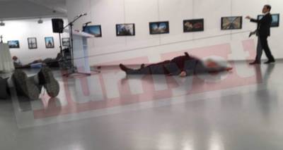 &Nu;&epsilon;&kappa;&rho;ό&sigmaf; &alpha;&pi;ό &pi;&upsilon;&rho;ά &omicron; &pi;&rho;έ&sigma;&beta;&eta;&sigmaf; &tau;&eta;&sigmaf; &Rho;&omega;&sigma;ί&alpha;&sigmaf; &sigma;&tau;&eta;&nu; Ά&gamma;&kappa;&upsilon;&rho;&alpha;