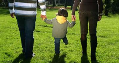 Συνεπιμέλεια: 4125 παραβιάσεις επικοινωνίας με τα τέκνα, μόνο το 2016!