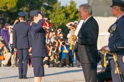 Τροπολογία Αβραμόπουλου για να «πετάει» ως υπουργός Άμυνας με το πρωθυπουργικό αεροσκάφος