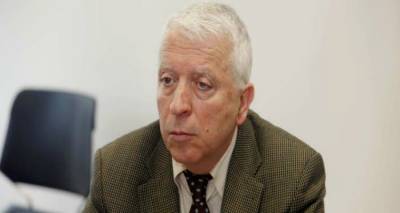 &Kappa;. &Mu;&omicron;&upsilon;&tau;&zeta;&omicron;ύ&rho;&eta;&sigmaf;: &Alpha;&pi;έ&tau;&upsilon;&chi;&epsilon; &eta; &Pi;&epsilon;&rho;&iota;&phi;έ&rho;&epsilon;&iota;&alpha; &Beta;. &Alpha;&iota;&gamma;&alpha;ί&omicron;&upsilon; &sigma;&tau;&iota;&sigmaf; &tau;&omicron;&upsilon;&rho;&iota;&sigma;&tau;&iota;&kappa;έ&sigmaf; &alpha;&gamma;&omicron;&rho;έ&sigmaf;