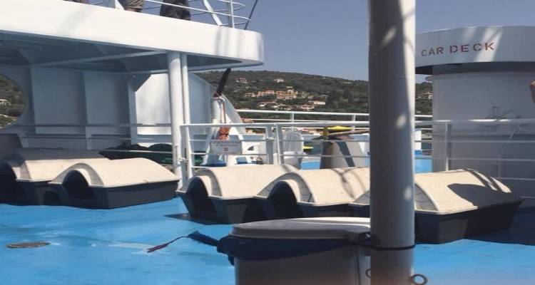 Αν ταξιδεύεις σήμερα από Λήμνο προς Λαύριο σίγουρα μπορείς να βοηθήσεις