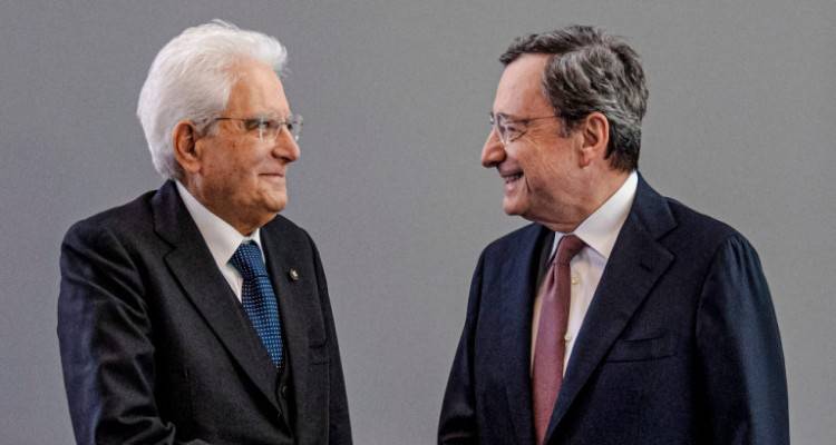 &Iota;&tau;&alpha;&lambda;ί&alpha;: &Omicron; &Mu;&alpha;&tau;&alpha;&rho;έ&lambda;&alpha; &alpha;&nu;&alpha;&theta;έ&tau;&epsilon;&iota; &epsilon;&nu;&tau;&omicron;&lambda;ή &sigma;&chi;&eta;&mu;&alpha;&tau;&iota;&sigma;&mu;&omicron;ύ &kappa;&upsilon;&beta;έ&rho;&nu;&eta;&sigma;&eta;&sigmaf; &sigma;&tau;&omicron;&nu; &Mu;ά&rho;&iota;&omicron; &Nu;&tau;&rho;ά&gamma;&kappa;&iota;