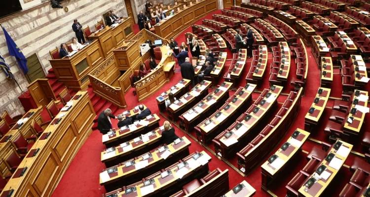 ΟΠΕΚΕΠΕ: Διαβιβάστηκε στη Βουλή από την Ευρωπαϊκή Εισαγγελία δικογραφία για δύο πρώην υπουργούς Αγροτικής Ανάπτυξης