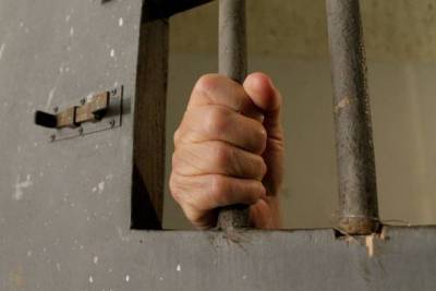 &laquo;&Sigma;&tau;&eta; &chi;&omicron;ύ&nu;&tau;&alpha; &delta;&epsilon;&nu; έ&pi;&epsilon;&sigma;&epsilon; &omicron;ύ&tau;&epsilon; &chi;&alpha;&sigma;&tau;&omicron;ύ&kappa;&iota;&raquo; &ndash; &Mu;&nu;ή&mu;&epsilon;&sigmaf; &alpha;&pi;ό &tau;&omicron; &Sigma;&phi;&alpha;&gamma;&epsilon;ί&omicron;