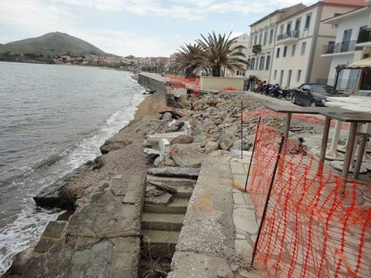 &Delta;&eta;&mu;&omicron;&pi;&rho;&alpha;&tau;&epsilon;ί&tau;&alpha;&iota; &eta; &alpha;&pi;&omicron;&kappa;&alpha;&tau;ά&sigma;&tau;&alpha;&sigma;&eta; &tau;&omicron;&upsilon; &tau;&omicron;&iota;&chi;ί&omicron;&upsilon; &sigma;&tau;&omicron;&nu; &Rho;&omega;&mu;έ&iota;&kappa;&omicron; &Gamma;&upsilon;&alpha;&lambda;ό &alpha;&lambda;&lambda;ά...