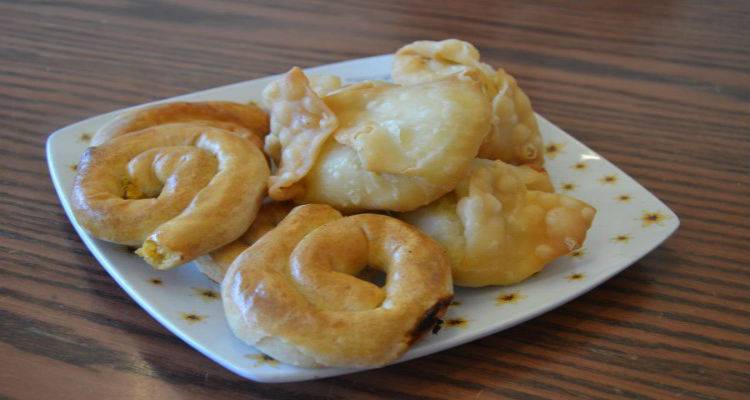 &Pi;&alpha;&rho;&alpha;&delta;&omicron;&sigma;&iota;&alpha;&kappa;ή &kappa;&omicron;&upsilon;&zeta;ί&nu;&alpha; &Lambda;ή&mu;&nu;&omicron;&upsilon;