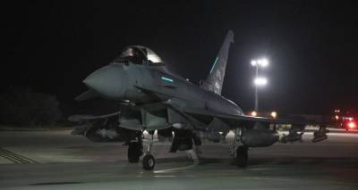 ΗΠΑ και Βρετανία βομβάρδισαν δεκάδες εγκαταστάσεις των ανταρτών Χούθι στην Υεμένη