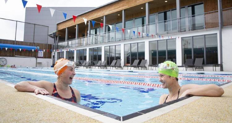 &Beta;&rho;&epsilon;&tau;&alpha;&nu;ί&alpha;: &Mu;&epsilon;&rho;&iota;&kappa;ή ά&rho;&sigma;&eta; &tau;&omega;&nu; &pi;&epsilon;&rho;&iota;&omicron;&rho;&iota;&sigma;&tau;&iota;&kappa;ώ&nu; &mu;έ&tau;&rho;&omega;&nu; &gamma;&iota;&alpha; &tau;&omicron;&nu; &kappa;&omicron;&rho;&omicron;&nu;&omicron;ϊό