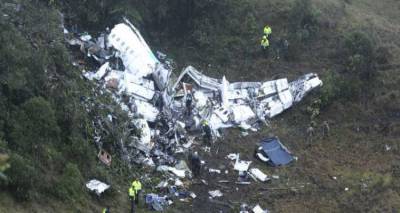 &Sigma;&upsilon;&gamma;&kappa;&lambda;&omicron;&nu;&iota;&sigma;&tau;&iota;&kappa;ό &eta;&chi;&eta;&tau;&iota;&kappa;ό: &Omicron;&iota; &tau;&epsilon;&lambda;&epsilon;&upsilon;&tau;&alpha;ί&omicron;&sigmaf; &delta;&iota;ά&lambda;&omicron;&gamma;&omicron;&sigmaf; &tau;&omicron;&upsilon; &pi;&iota;&lambda;ό&tau;&omicron;&upsilon; &pi;&rho;&iota;&nu; &tau;&eta; &sigma;&upsilon;&nu;&tau;&rho;&iota;&beta;ή | &Kappa;&alpha;&lambda;&omicron;ύ&sigma;&epsilon; &alpha;&pi;&epsilon;&gamma;&nu;&omega;&sigma;&mu;έ&nu;&alpha; &laquo;&Beta;&omicron;ή&theta;&epsilon;&iota;&alpha;&raquo;