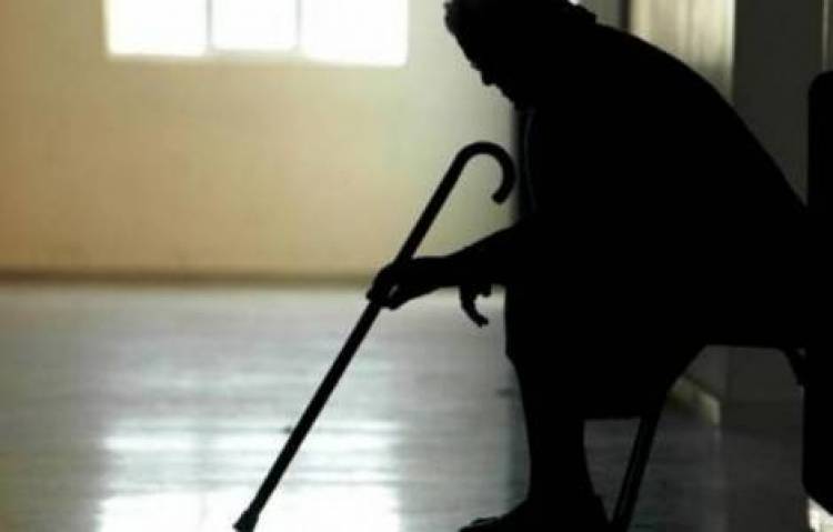 Η υποψιασμένη γιαγιά που γλύτωσε το κούρεμα στην Κύπρο