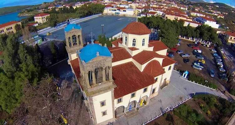 &Mu;&epsilon; &lambda;&alpha;&mu;&pi;&rho;ό&tau;&eta;&tau;&alpha; &pi;&alpha;&nu;&eta;&gamma;&upsilon;&rho;ί&zeta;&epsilon;&iota; &omicron; &Iota;&epsilon;&rho;ό&sigmaf; &Mu;&eta;&tau;&rho;&omicron;&pi;&omicron;&lambda;&iota;&tau;&iota;&kappa;ό&sigmaf; &Nu;&alpha;ό&sigmaf; &Alpha;&gamma;ί&alpha;&sigmaf; &Tau;&rho;&iota;ά&delta;&omicron;&sigmaf; &sigma;&tau;&eta; &Mu;ύ&rho;&iota;&nu;&alpha;