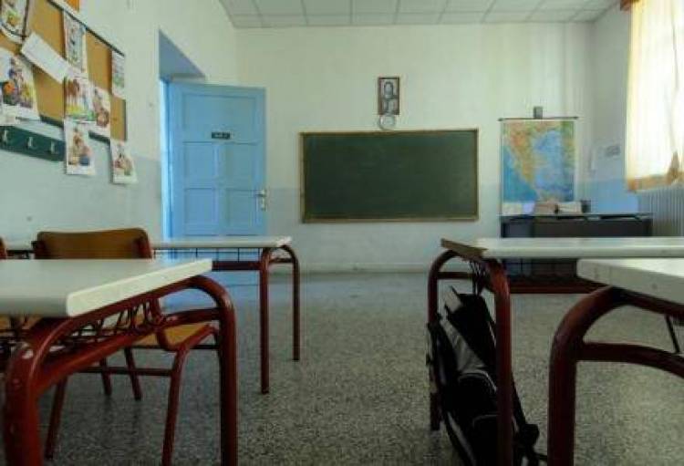 Υποβάθμιση στα Σχολεία Κάσπακα και Θάνους
